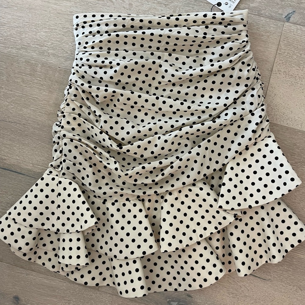 Zara- polka dot ruffle skirt. Never worn. NWT
